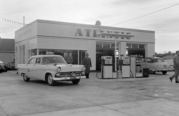 atlantic oil 1958 petrol station